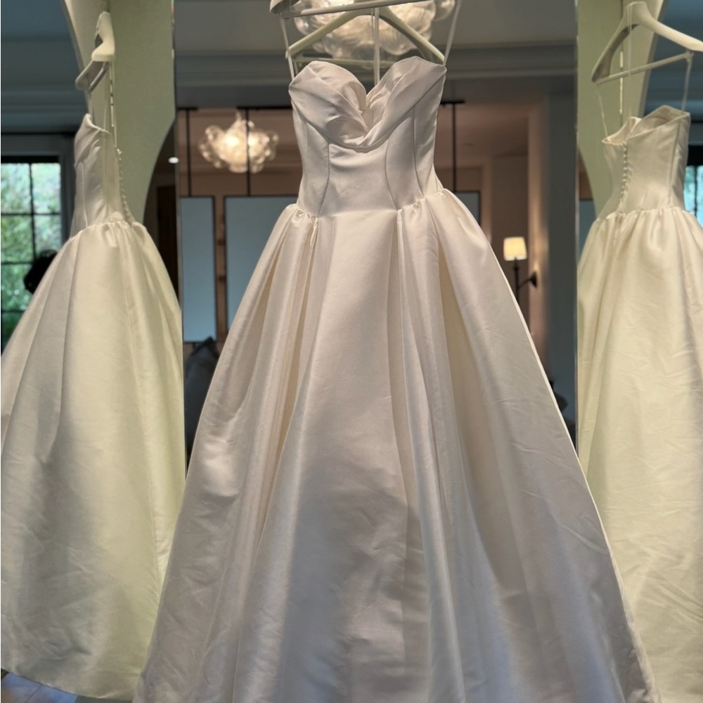 Pronovias Elegant Cream Strapless Bridal Gown